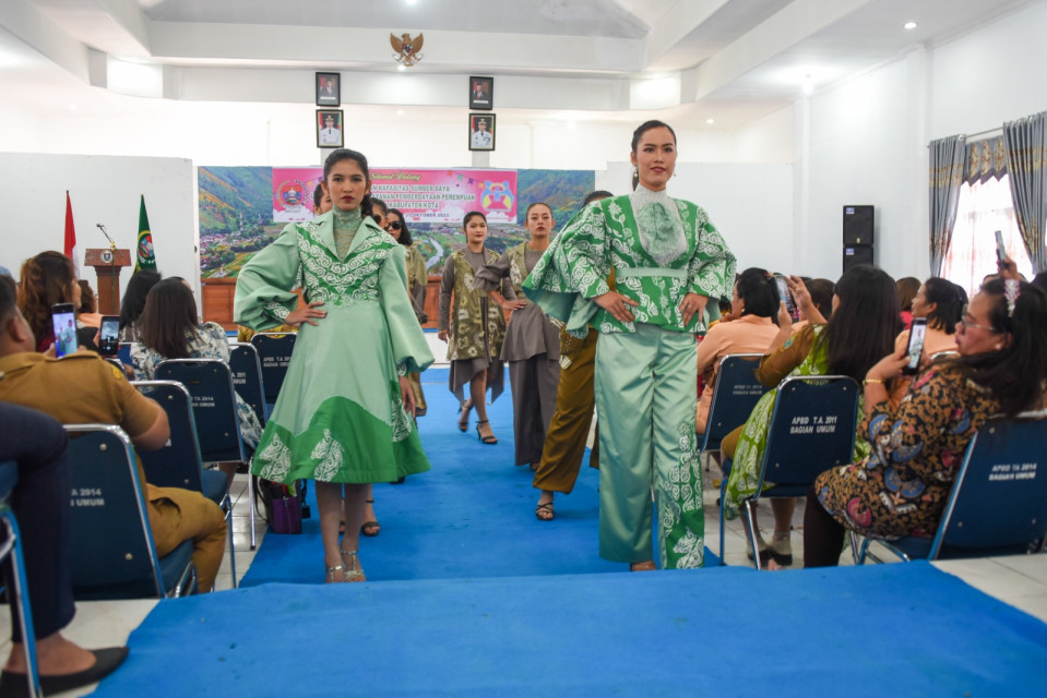 DWP Humbahas Tingkatkan Kemampuan Anggota di Bidang ‘Fashion’